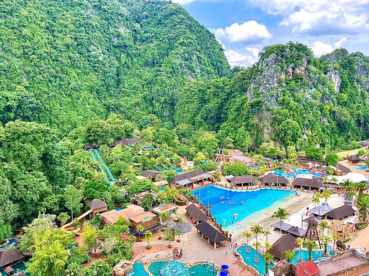 Hotspring 2 Room 1512 Suite Sunway Onsen With Theme Park View 4 Pax Tambun Buitenkant foto